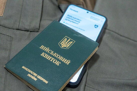 Фото до матеріалу: Яблука та флавоноїди: природний захист печінки від сучасних загроз