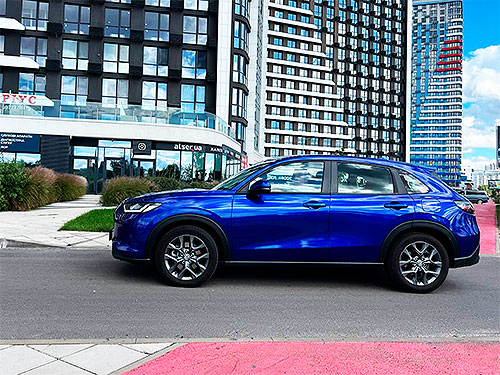 Фото до матеріалу: Тест-драйв Honda ZR-V: динамічний гібрид за ціною звичайного кросоверу