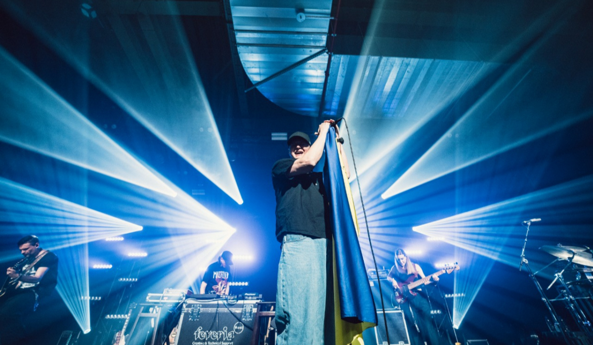 Фото до матеріалу: У Києві відкрили благодійні backstage-квитки на концерти Бумбокс