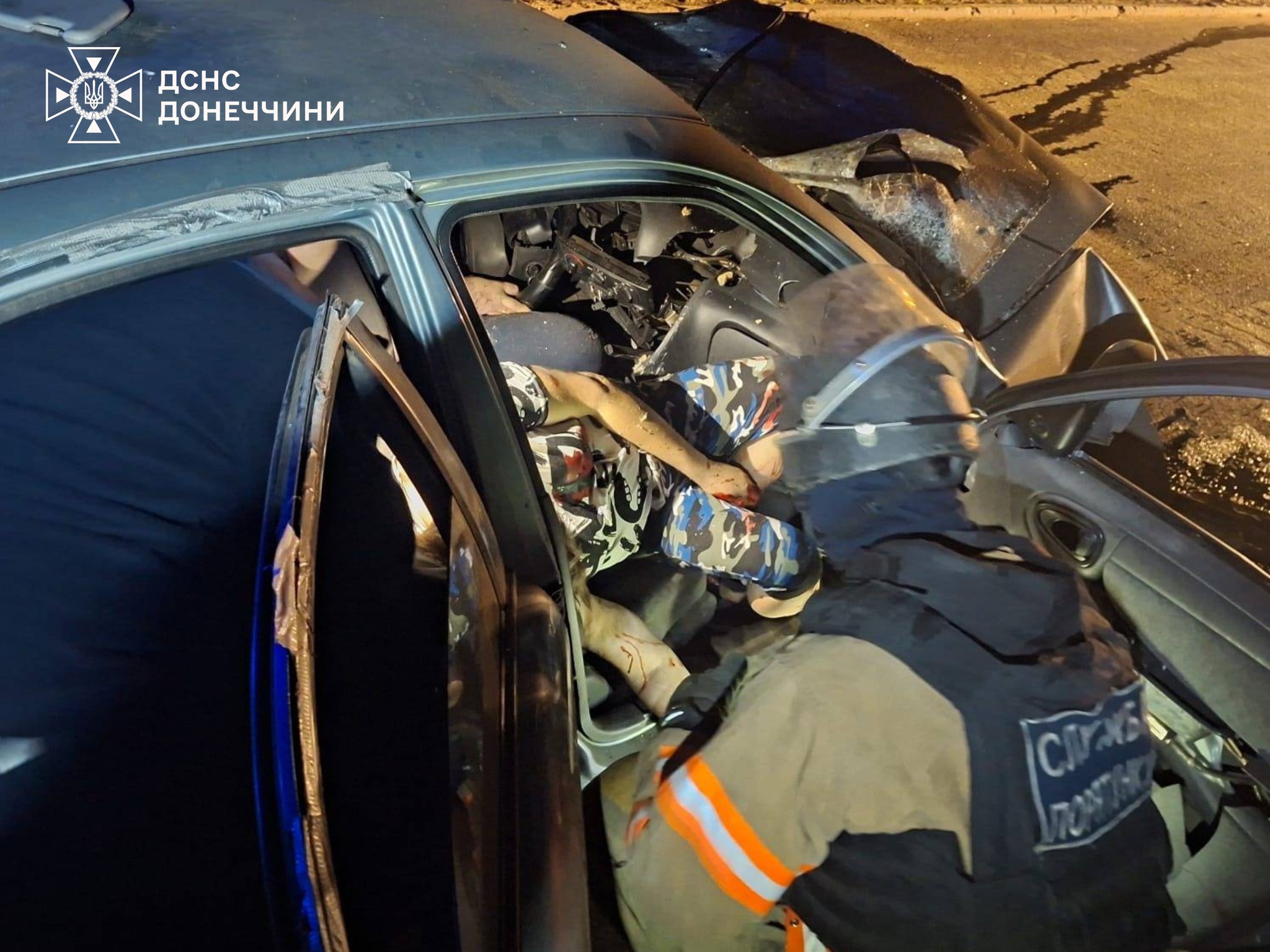 Фото до матеріалу: У Краматорську в ДТП загинули двоє людей, ще четверо травмовані