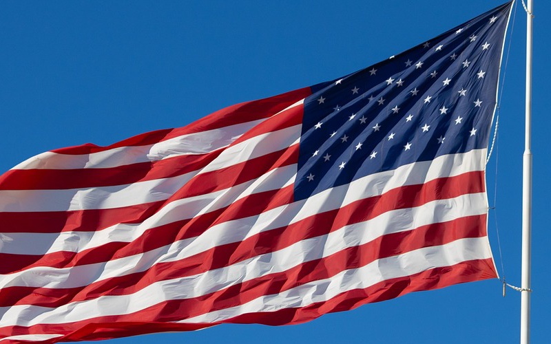 Фото до матеріалу: США спростували повідомлення про ракетну атаку в Ормузькій протоці