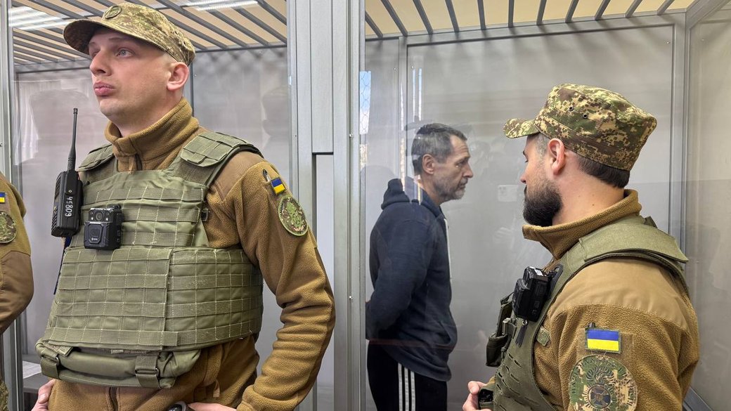 Фото до матеріалу: У справі про вбивство Андрія Парубія суд залучив третіх осіб: хто претендує на виплати загиблого сина обвинуваченого