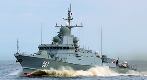 Фото до матеріалу: Українські сили знищили ракетний катер «Каракурт» та нафтовий хаб у Приморську