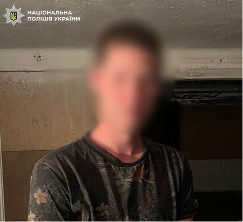 Фото до матеріалу: Жорстоке пограбування в підвалі: 18-річний хлопець побив жінку арматурою в Києві