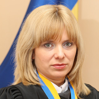 Фото до матеріалу: Чоловік відібрав телефон у військовослужбовця під час ДТП у Києві