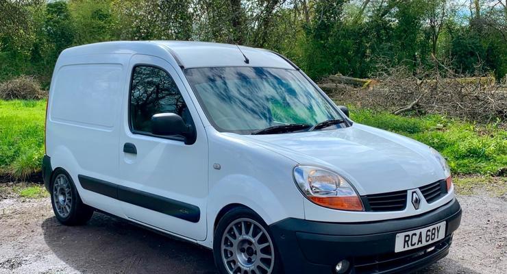 Фото до матеріалу: Як виглядає спорткар на базі Renault Kangoo за 9000 доларів – Тюнінг