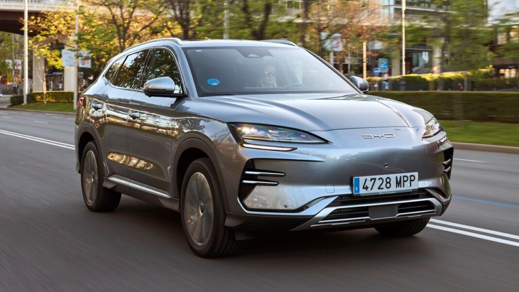 Фото до матеріалу: Рейтинг електромобілів 2026: Tesla Model Y знову лідер, але китайські бренди посіли ключові позиції
