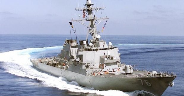 Фото до матеріалу: Есмінець USS Higgins втратив живлення в океані: що сталося з ракетним кораблем США