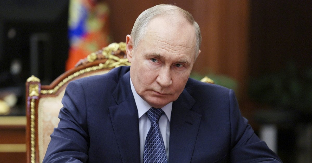 Фото до матеріалу: Паніка в Кремлі: Путін у бункері, а перед парадом 9 травня в Москві встановили тотальний контроль