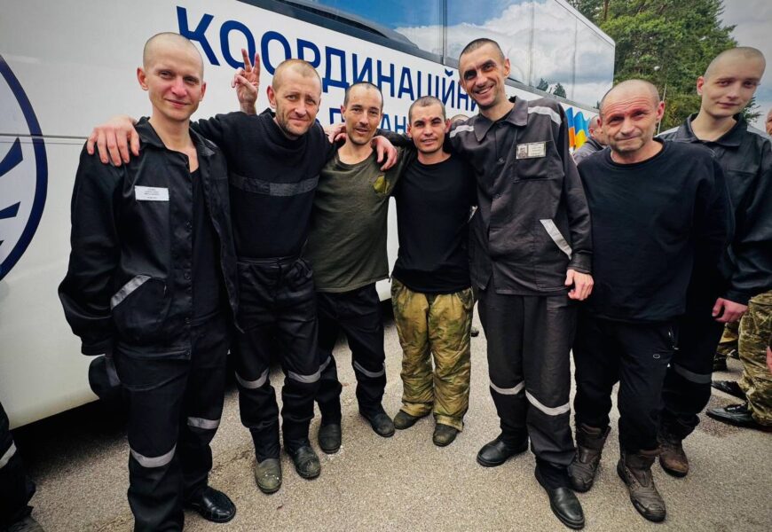 Фото до матеріалу: Сім воїнів з Вінниччини повернулися з полону на День Незалежності