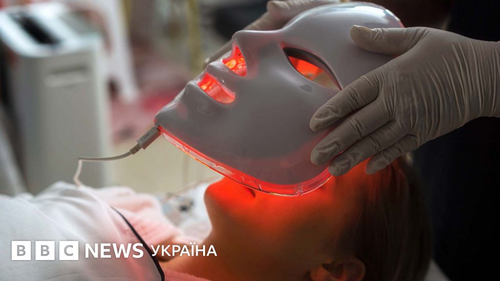 Фото до матеріалу: Терапія червоним світлом: чи справді це допомагає відновитися та омолодити шкіру?