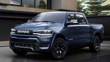 Фото до матеріалу: Оновлений електрокросовер Jeep Avenger показали на перших фото