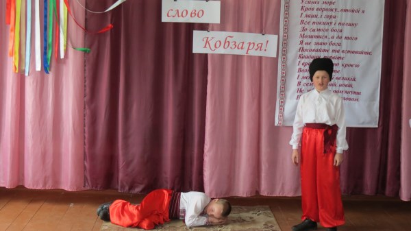 Фото до матеріалу: У Малопередримихівській школі вшанували Тараса Шевченка