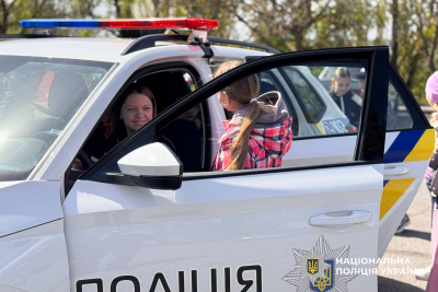 Фото до матеріалу: У Південноукраїнську ліцеїсти завітали до поліції: екскурсія до правоохоронців