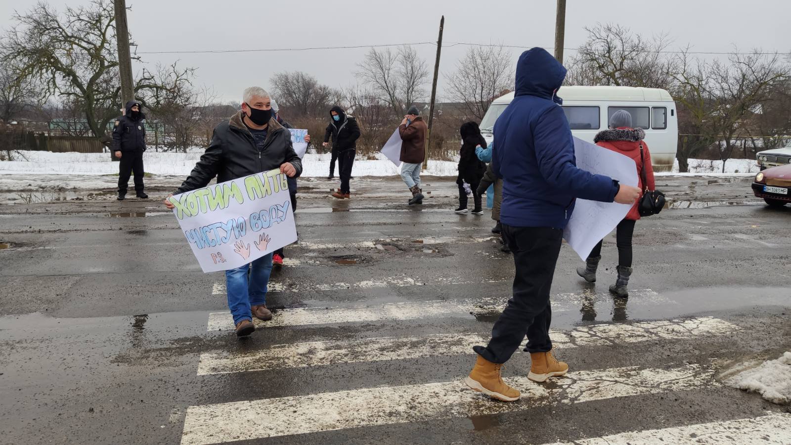 Фото до матеріалу: ОЧЕРЕДНАЯ АКЦИЯ ПРОТЕСТА В БОЛГРАДЕ: ЛЮДИ ПРОДОЛЖАЮТ НАСТАИВАТЬ НА СНИЖЕНИИ ТАРИФОВ НА КОММУНАЛЬНЫЕ УСЛУГИ (видеосюжет)