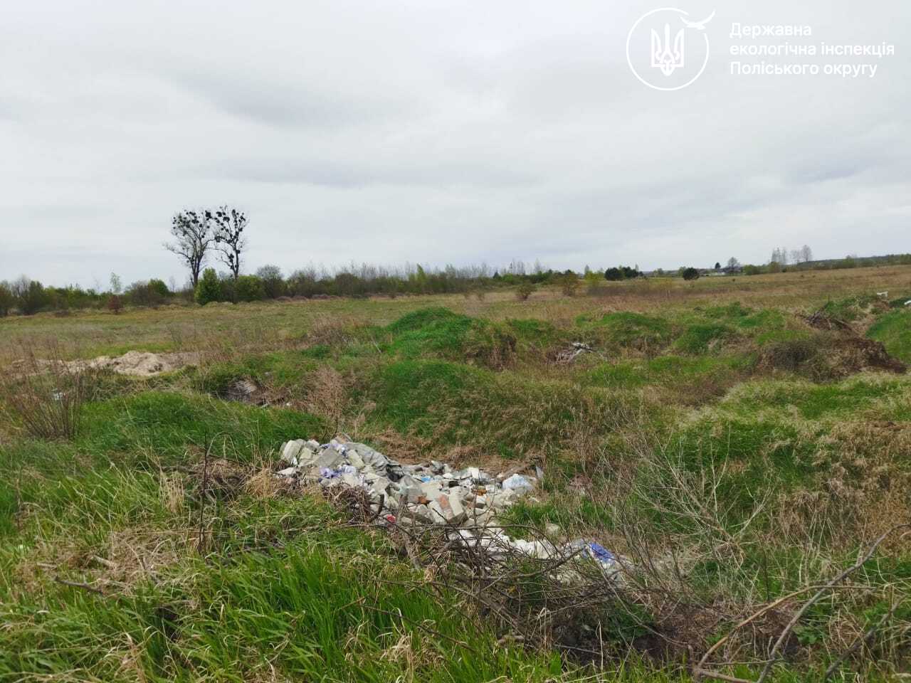 Фото до матеріалу: Екологи виявили стихійні сміттєзвалища в Білокриницькій громаді