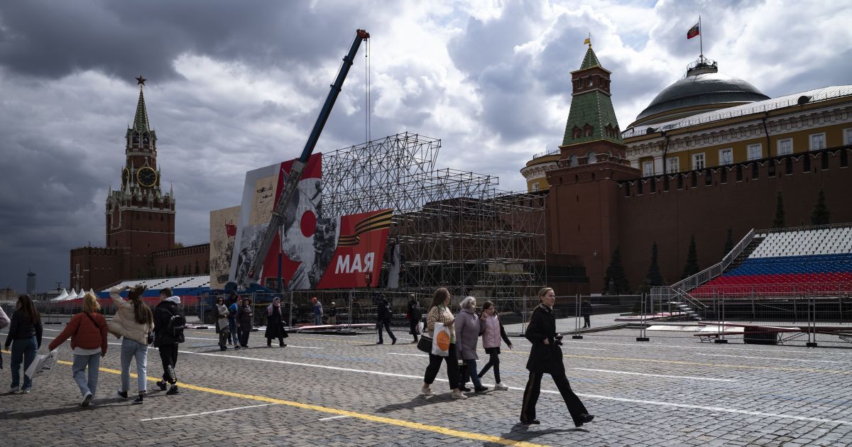 Фото до матеріалу: Оракул Ленорман на 8 травня 2026: день правди та важливих розмов у Володимирі