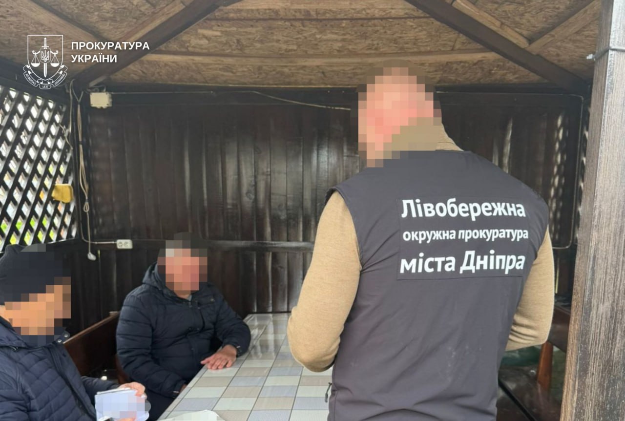 Фото до матеріалу: Колишній голова сільради на Павлоградщині затриманий за закупівлю непридатних укриттів
