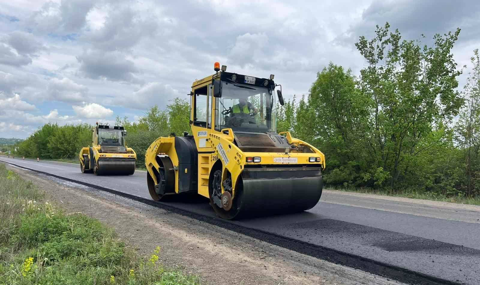 Фото до матеріалу: Ремонт траси Р-11 у Попівці: як оновлюють асфальт на Полтавщині