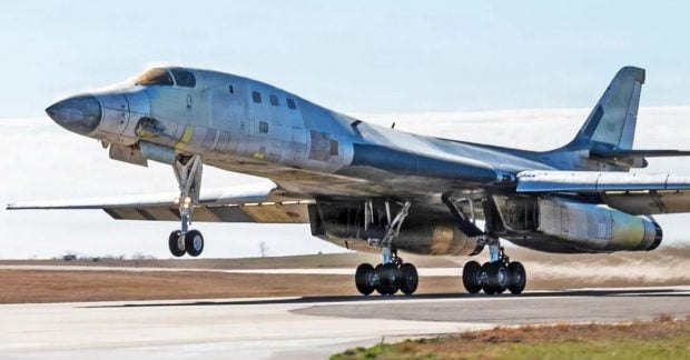 Фото до матеріалу: США повернули до експлуатації стратегічний бомбардувальник Apocalypse II