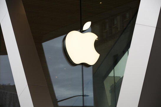 Фото до матеріалу: Китайські флагмани вже кращі за iPhone: 11 технологічних переваг