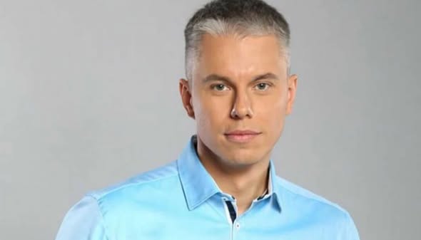 Фото до матеріалу: Андрій Доманський отримав російський паспорт: розслідування Шабаєва