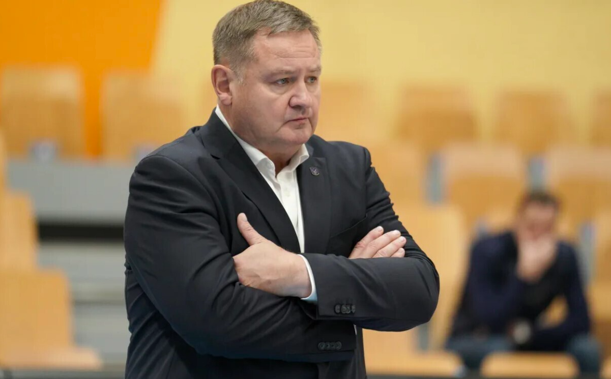 Фото до матеріалу: Євген Мурзін залишив посаду головного тренера жіночої збірної України