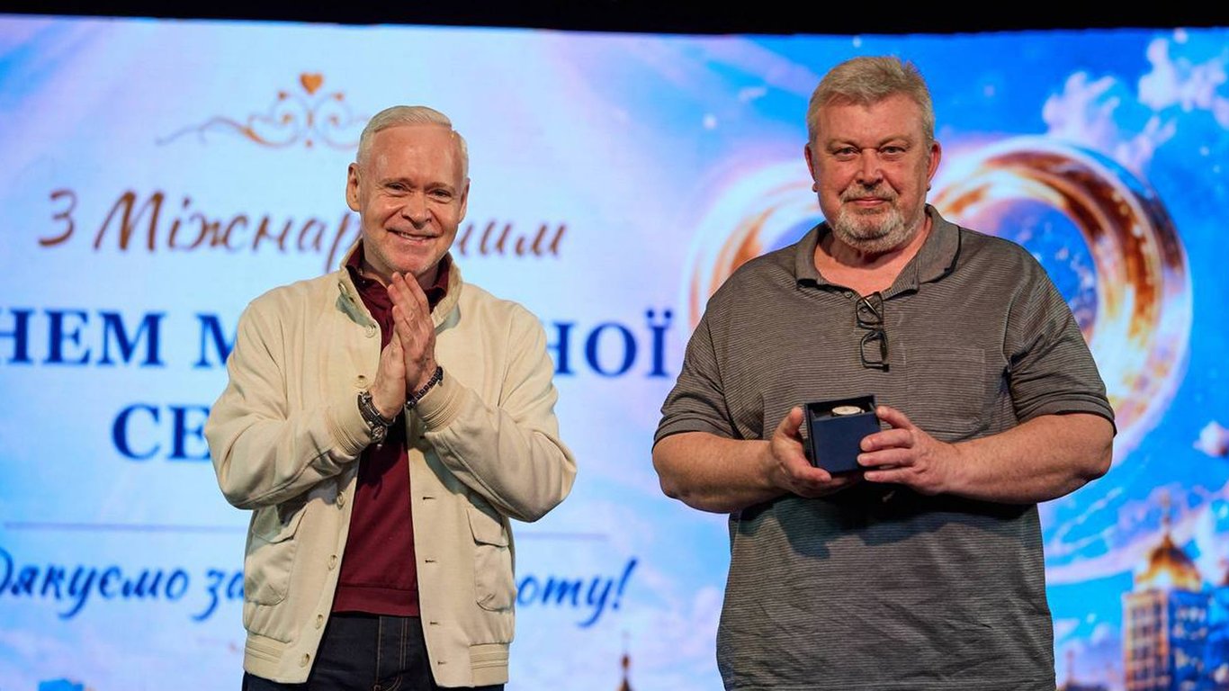 Фото до матеріалу: Ігор Терехов подякував медикам прифронту за відданість справі