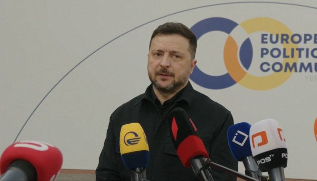 Фото до матеріалу: Зеленський прибув до Єревану на саміт ЄПС: ключові теми візиту