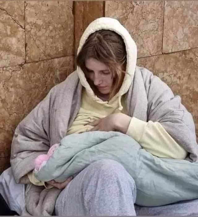 Фото до матеріалу: «Київська мадонна з метро» стала покровителькою парафії в Італії