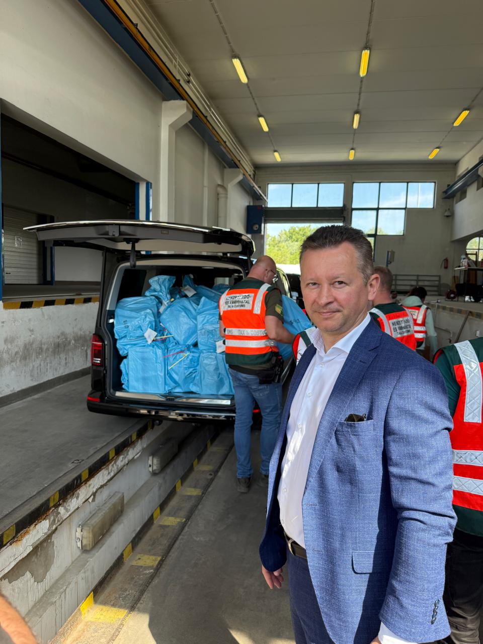 Фото до матеріалу: Угорщина повернула Україні активи Ощадбанку: що відомо
