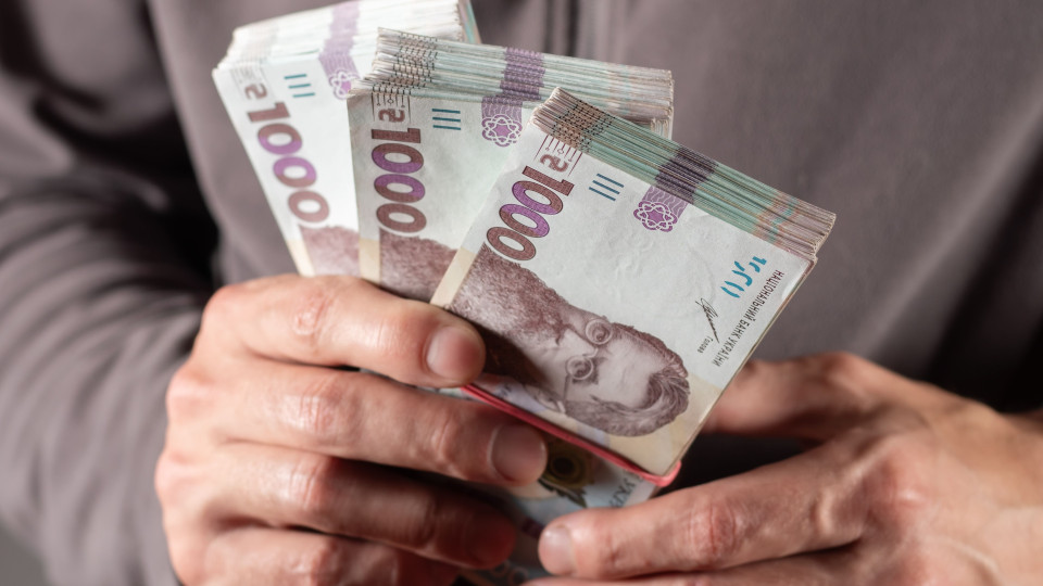Фото до матеріалу: Депутатів та урядників хочуть прив'язати зарплати до прожиткового мінімуму