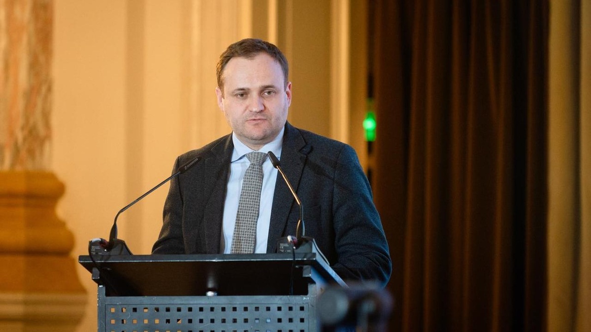 Фото до матеріалу: Кулеба вимагає від Києва законтрактовані рішення до 10 травня для опалювального сезону