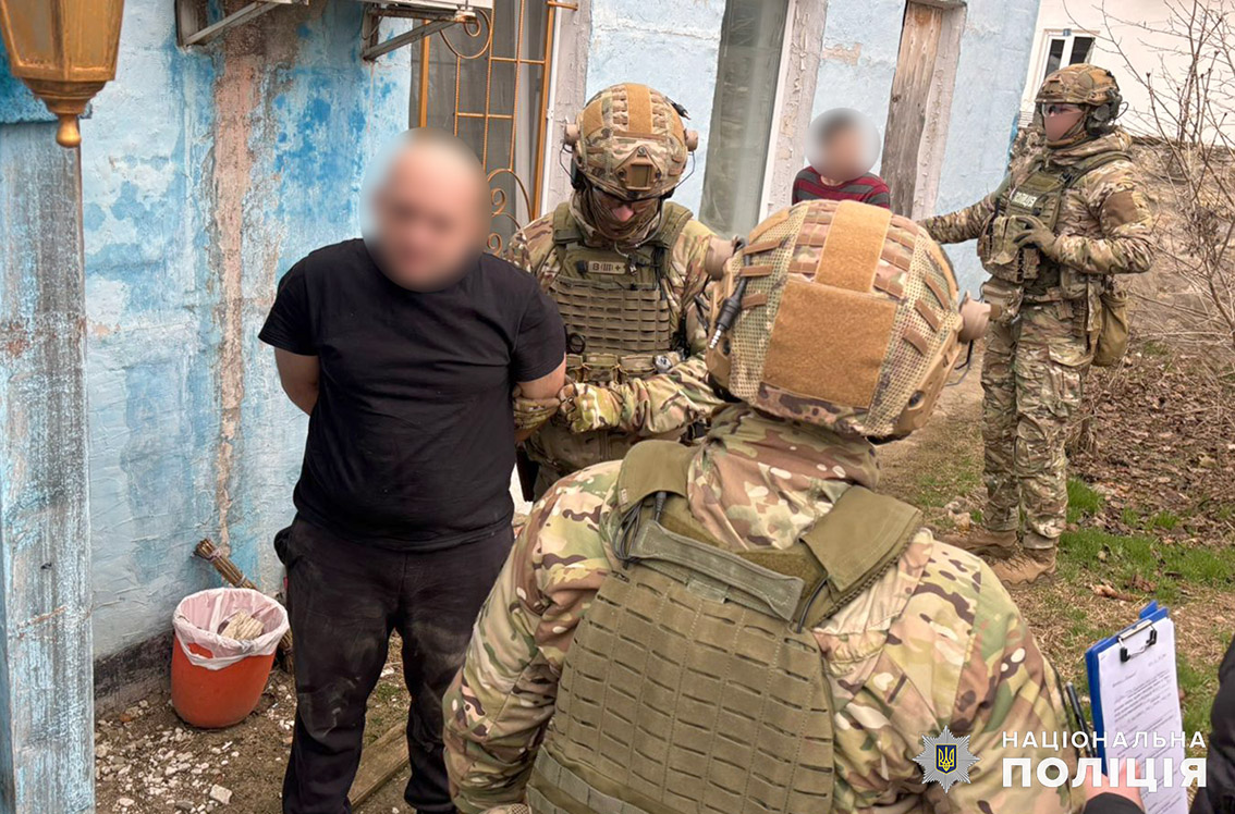 Фото до матеріалу: У Хмельницькому засудили чоловіка, який вбив пенсіонерку і втік до Миколаєва