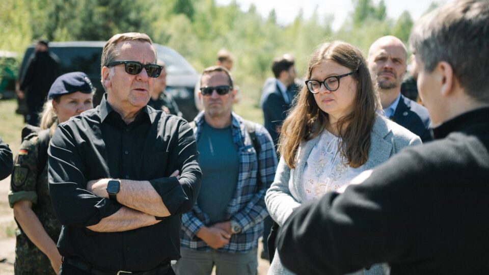 Фото до матеріалу: Борис Пісторіус відвідав ППО та енергетичний об'єкт у Києві