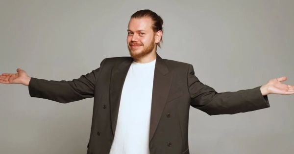 Фото до матеріалу: Комік без соцмереж обійшов зірок естради у голосуванні «Вгадай мелодію»: інтерв'ю з Костянтином Трембовецьким