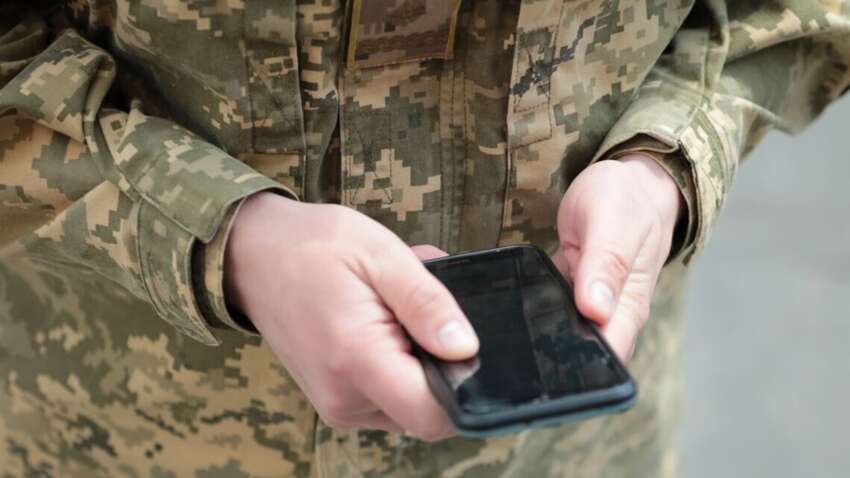 Фото до матеріалу: Чи мають право ТЦК забирати телефони: юрист розкритикував дії військкоматів
