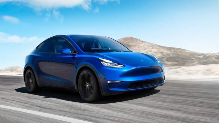 Фото до матеріалу: Tesla відкликає 173 Cybertruck через ризик відпадіння коліс