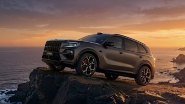 Фото до матеріалу: Німецьке ательє Mansory перетворило кросовер Zeekr 9X на ексклюзивний гібрид
