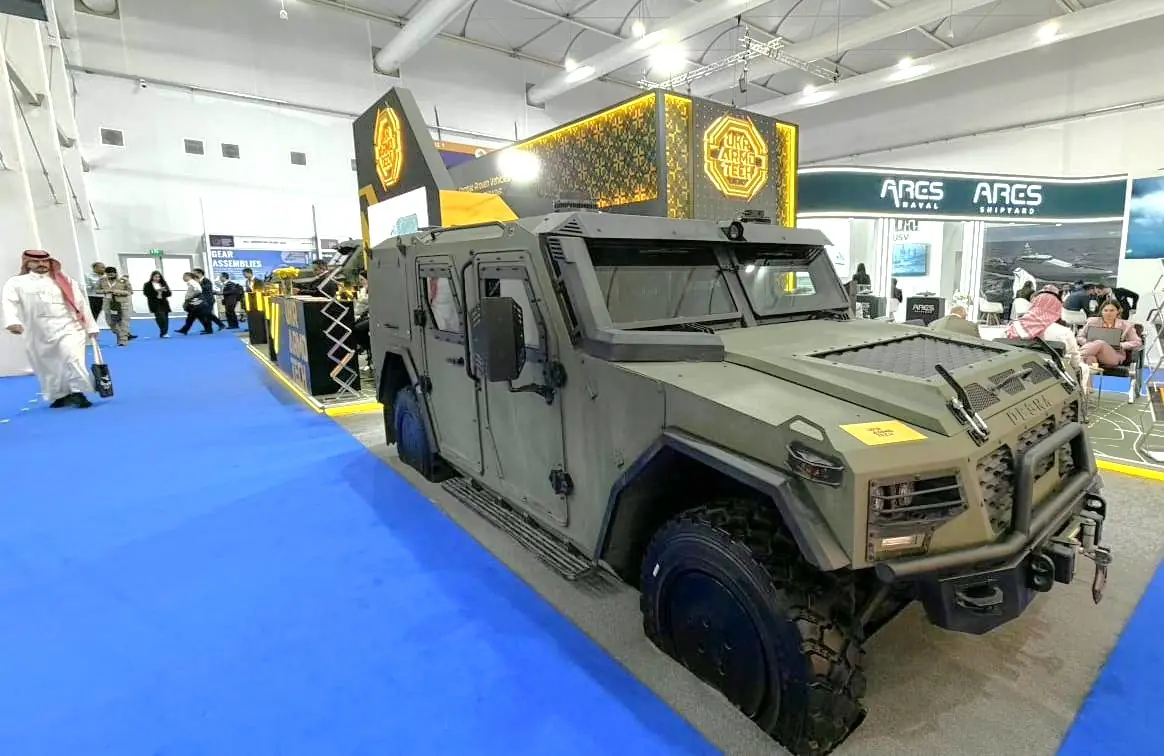 Фото до матеріалу: Українські бронемашини Gyurza-03 та Desna презентували у Саудівській Аравії