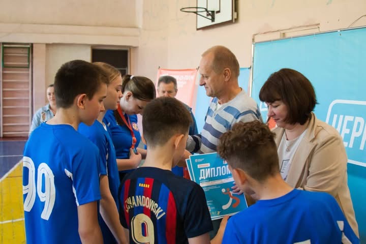 Фото до матеріалу: Черкащина визначила чемпіонів з міні-гандболу серед школярів
