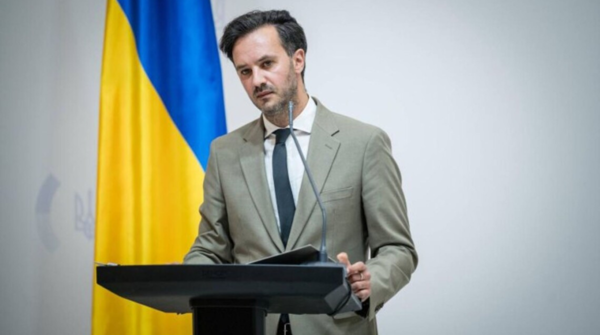 Фото до матеріалу: МЗС України відмовився звинувачувати Грецію у знайденому морському дроні