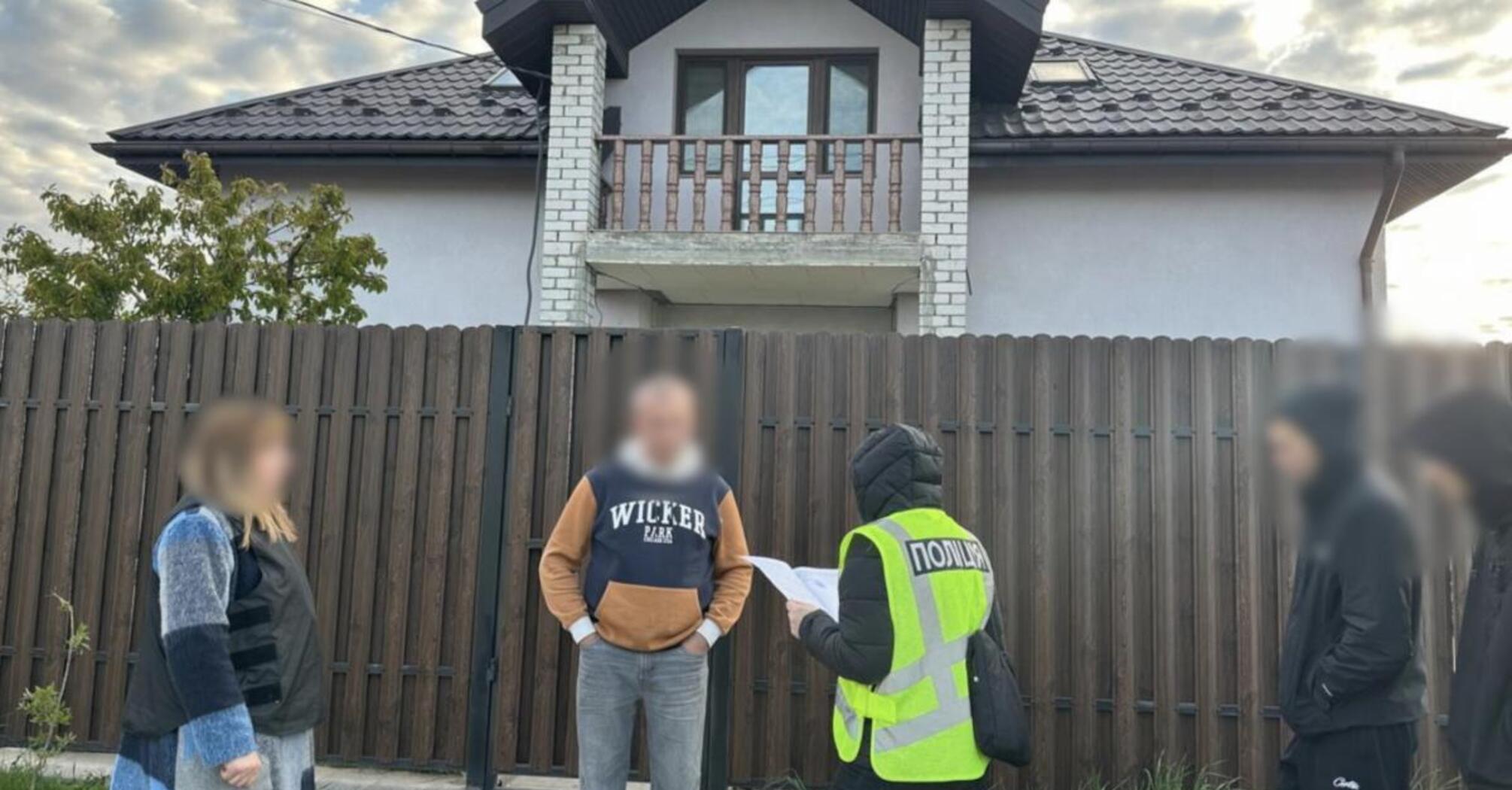 Фото до матеріалу: Масштабні обшуки у ТЦК по всій Україні: вилучено Tesla, мільйони готівки та викрито схеми на 92 млн грн