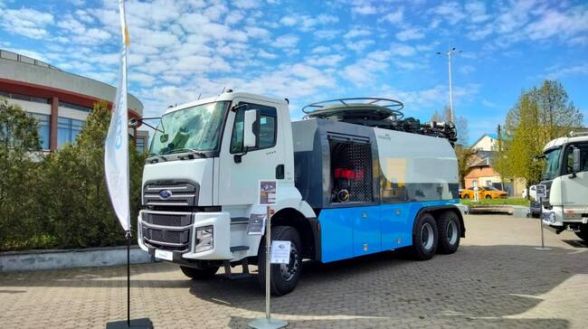 Фото до матеріалу: Харківські сміттєвози і дніпровські модулі: до Вінниці привезли новинки спецтехніки та інновації для громад - 20 хвилин