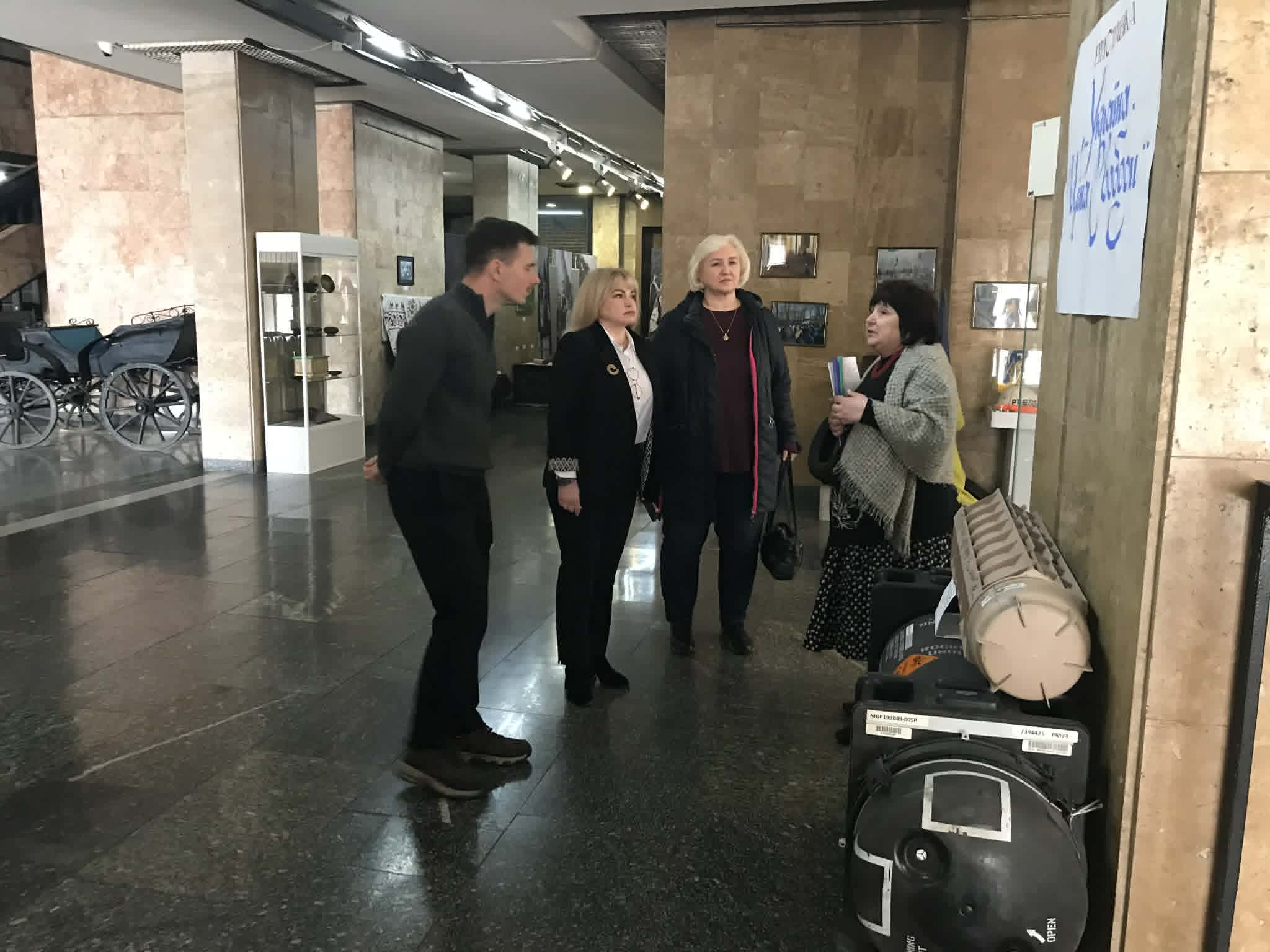 Фото до матеріалу: У Кам'янському обговорили майбутнє культурної спадщини