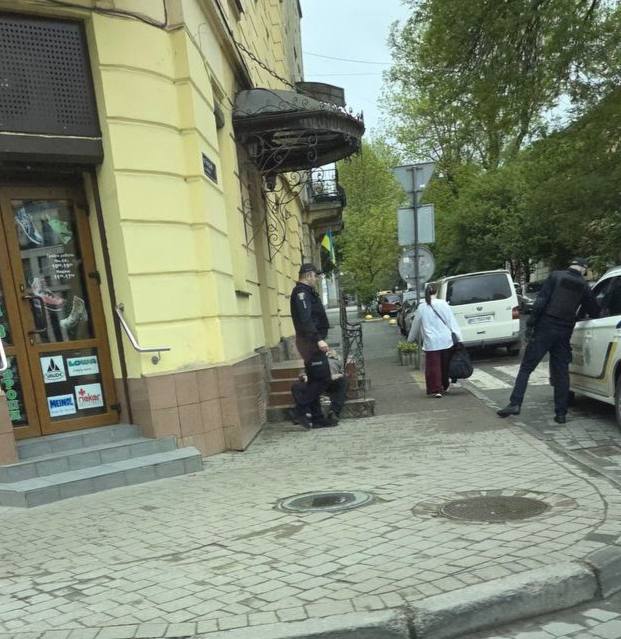 Фото до матеріалу: Третій труп за день виявили на вулиці Джерельній у Львові