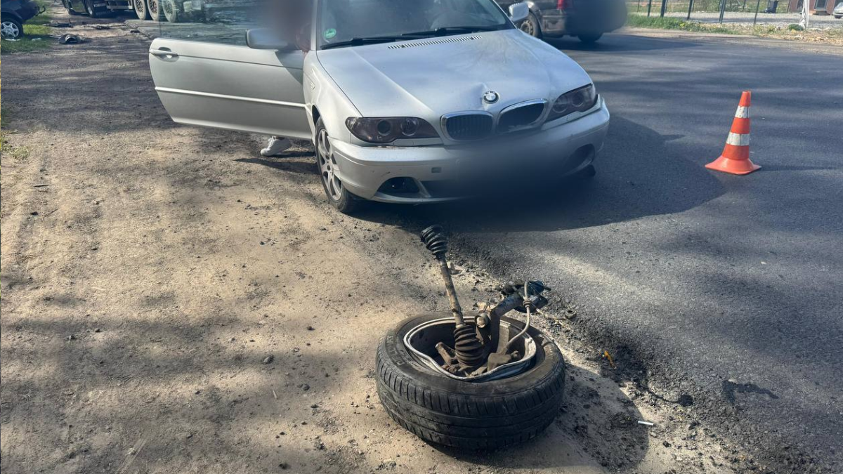 Фото до матеріалу: Три авто зіткнулися на Калуському шосе: водій «Renault» у лікарні