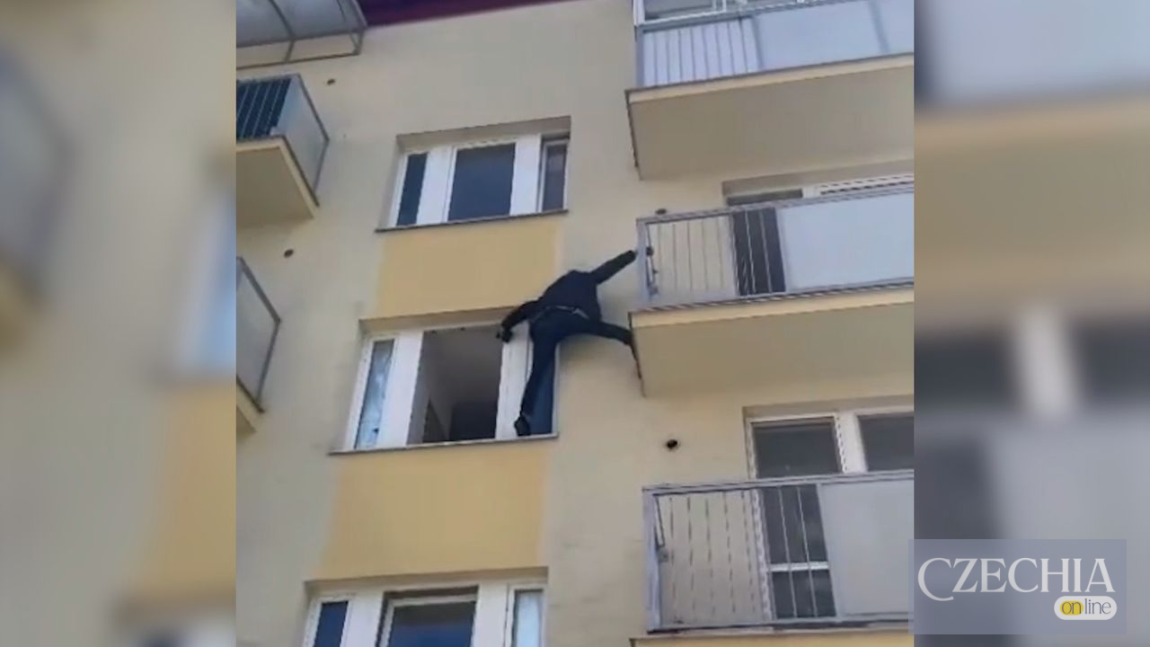Фото до матеріалу: Чоловіка з міжнародним розшуком затримали на чужому балконі у Словаччині