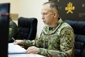 Фото до матеріалу: Воєнний стан продовжено до серпня: Україна готує санкції проти краденого зерна та атакує НПЗ у Росії
