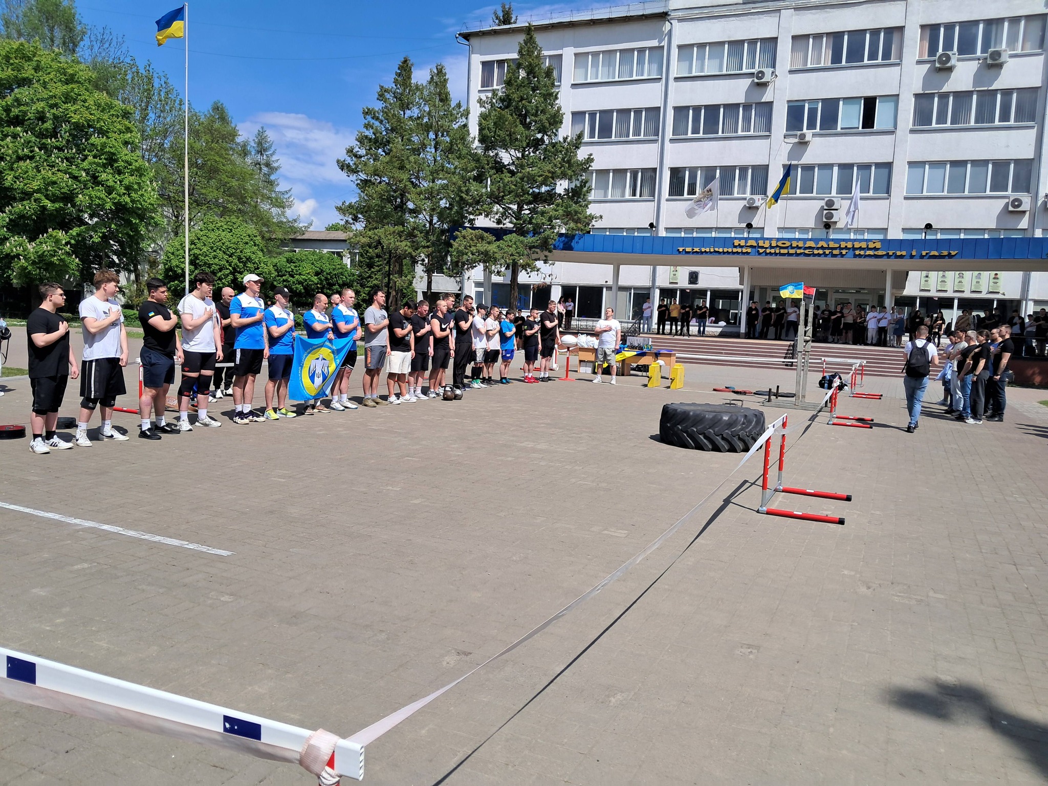 Фото до матеріалу: В Івано-Франківську провели богатирський турнір студентів – Versii.if.ua